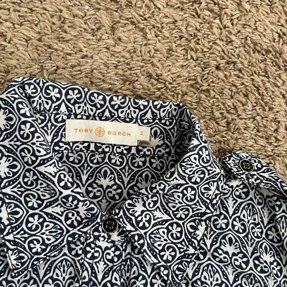 Tory Burch Lightweight Long Sleeve Button Down Shirt Size 2 - Picture 2 of 4